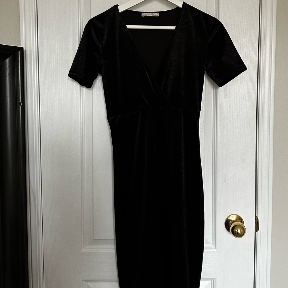 Velvet V neck mid length dress